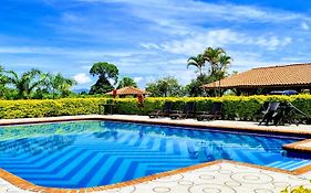 Hotel Campestre Café Tropical
